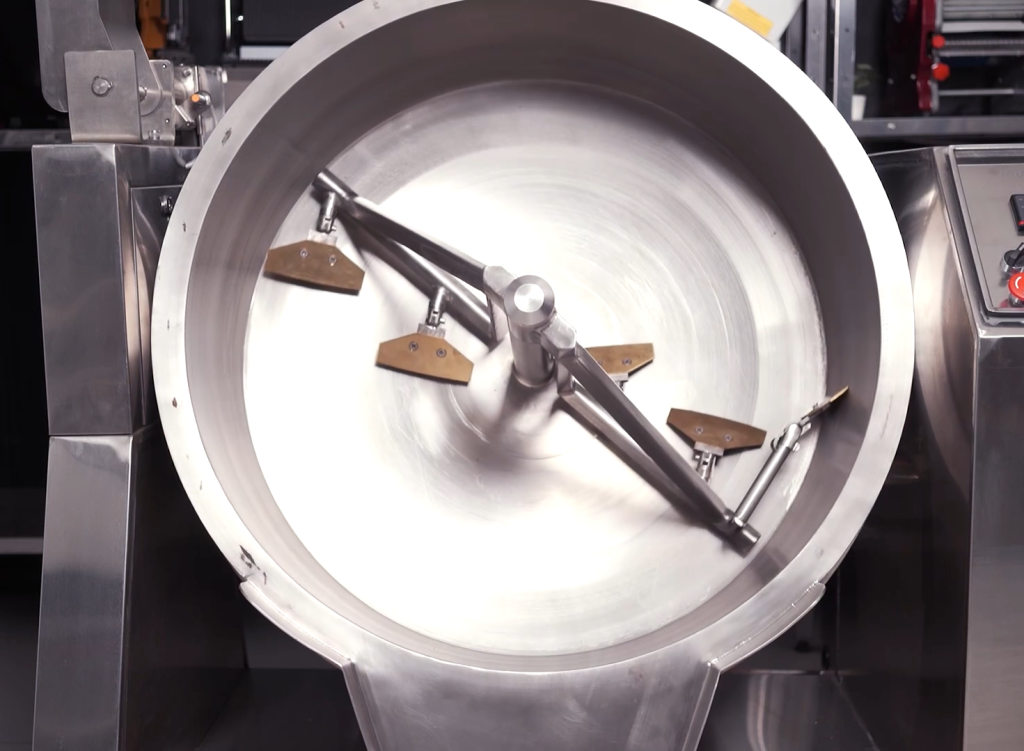 Котел XDC 80 - месильный орган для перемешивания продукта.png